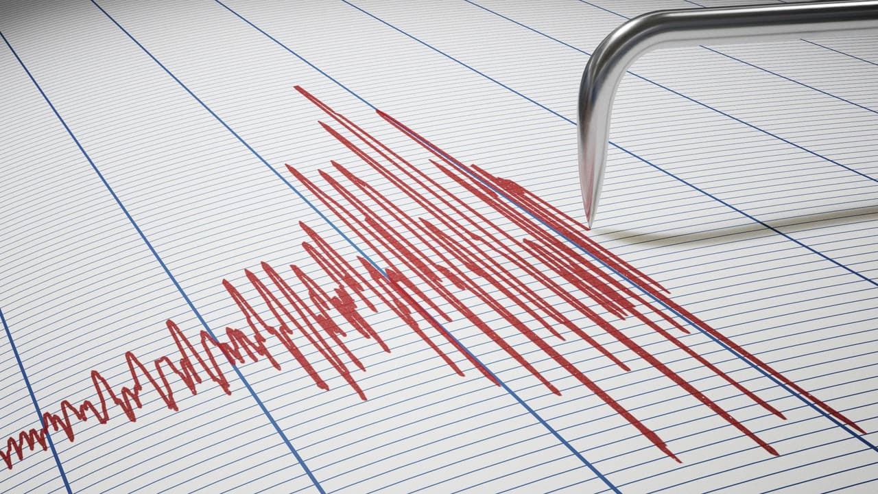 Sismo de magnitud 6.1 sacude la costa sur de Perú