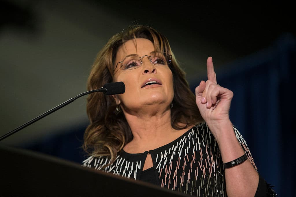 Sarah Palin advierte a Trump de una "masiva desilusión" si cancela su plan de deportación de indocumentados