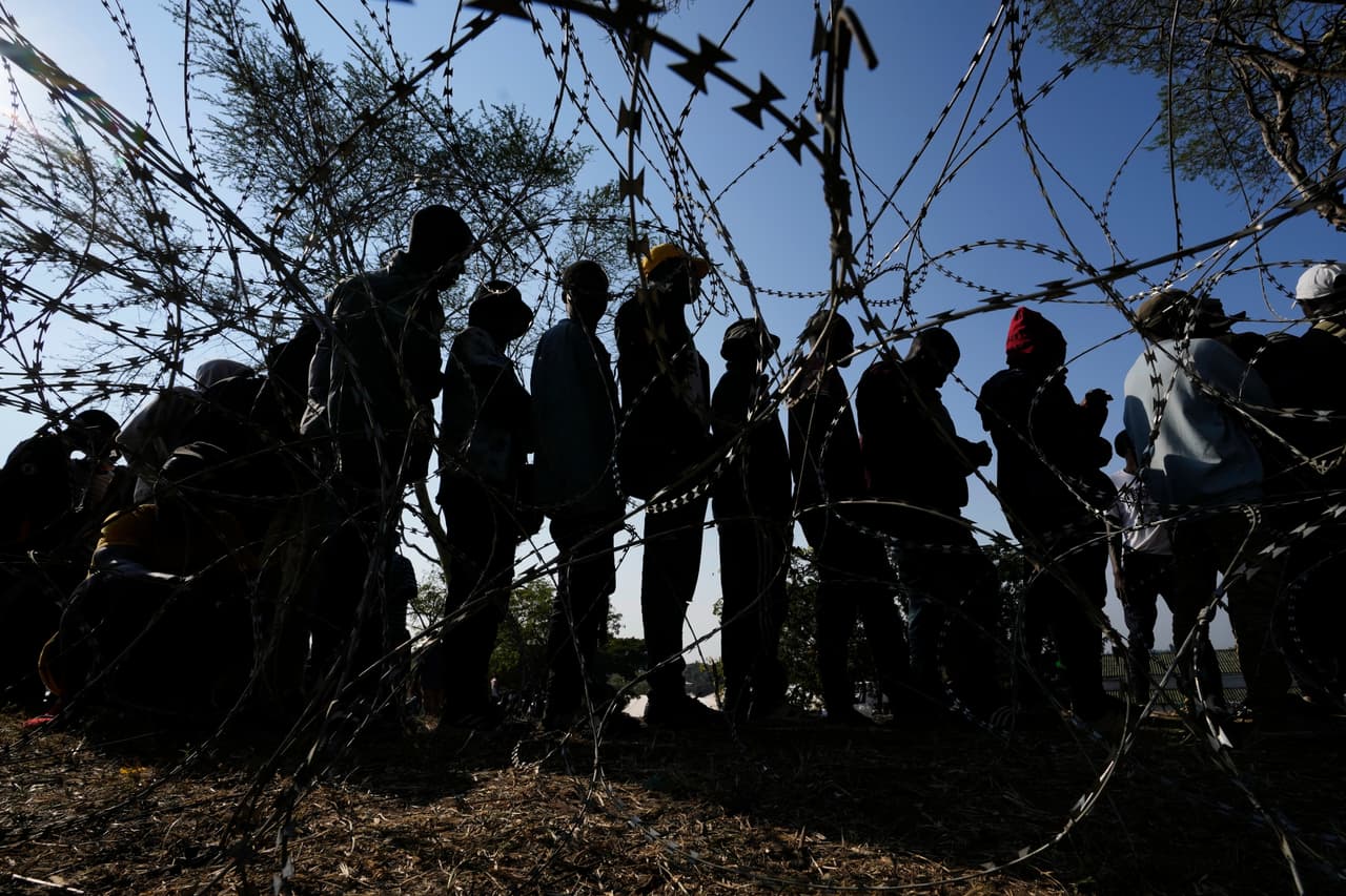 Trump continúa deportando a inmigrantes a países africanos, los últimos vuelos fueron a Burkina Faso y Guinea