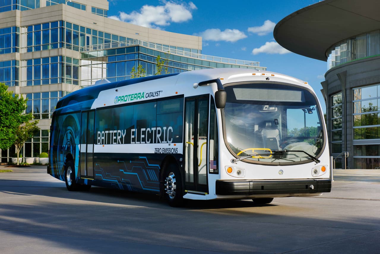 Los buses eléctricos de Proterra ya están dando vueltas por el mundo.