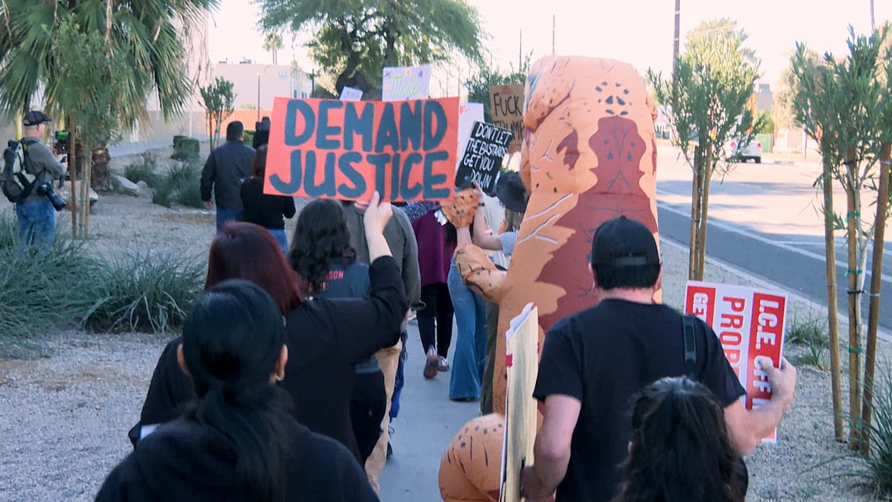 De acuerdo con Raquel Terán,
<b> ICE ha realizado operativos en los últimos 10 días en Home Depot en Phoenix</b>, en contra de trabajadores.