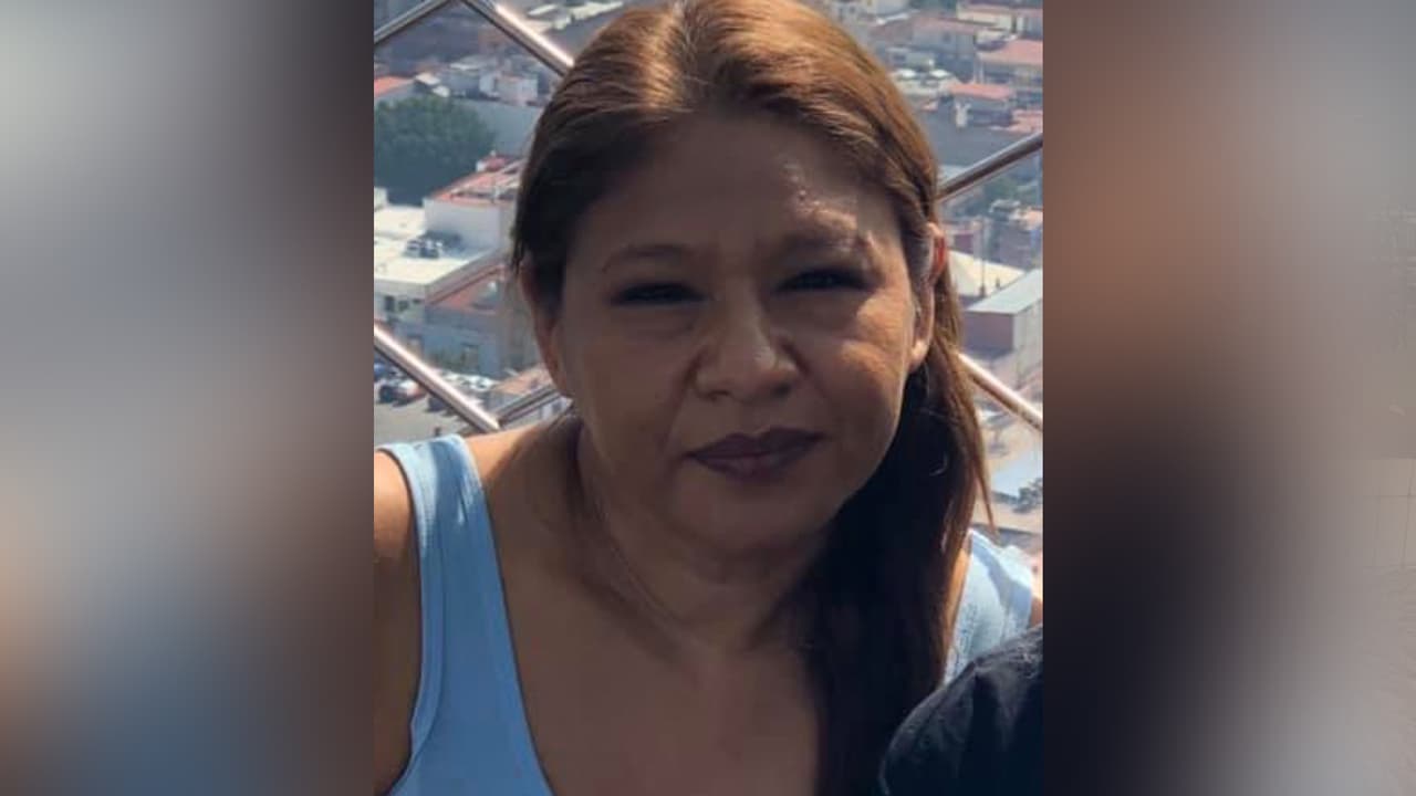 Ángeles Alcántara, exige justicia a nombre de su familia
<b><a href="https://cityofhouston.news/update-hpd-releases-suspect-sketch-surveillance-video-in-fatal-shooting-at-7620-katy-freeway/" target="_blank">tras la muerte de su único hermano. </a></b>
<br>