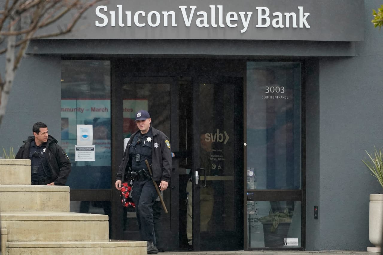 Los clientes podrán acceder a sus fondos en el Silicon Valley Bank, el primer banco en quebrar desde 2008