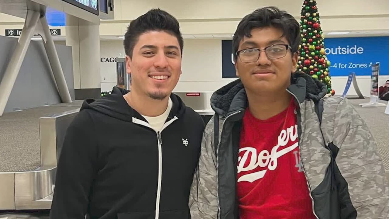 Jovany hizo todo lo que estuvo en su mano desde la distancia. Dio entrevistas a múltiples medios, creó una campaña en GoFundMe para recaudar fondos y trasladar a Kevin de regreso a México y
<b>compartió videos contando la situación que vivía su familia.</b>