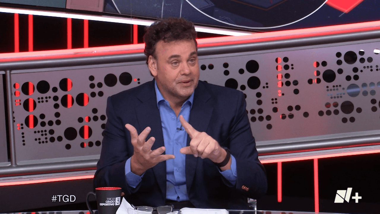 Tercer Grado Deportivo | Faitelson alaba la carrera de 'Chicharito' Hernández