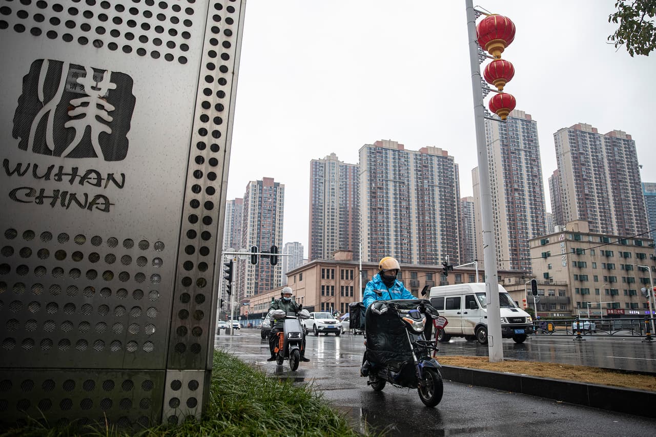 El coronavirus se originó en un mercado de Wuhan, según dos nuevos estudios que descartan la teoría del laboratorio