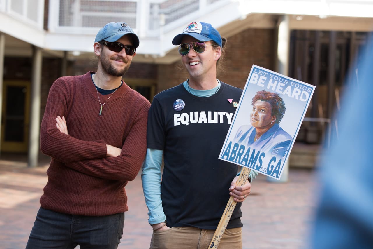¿Votarán esta vez los jóvenes? El electorado que puede derrotar a Trump