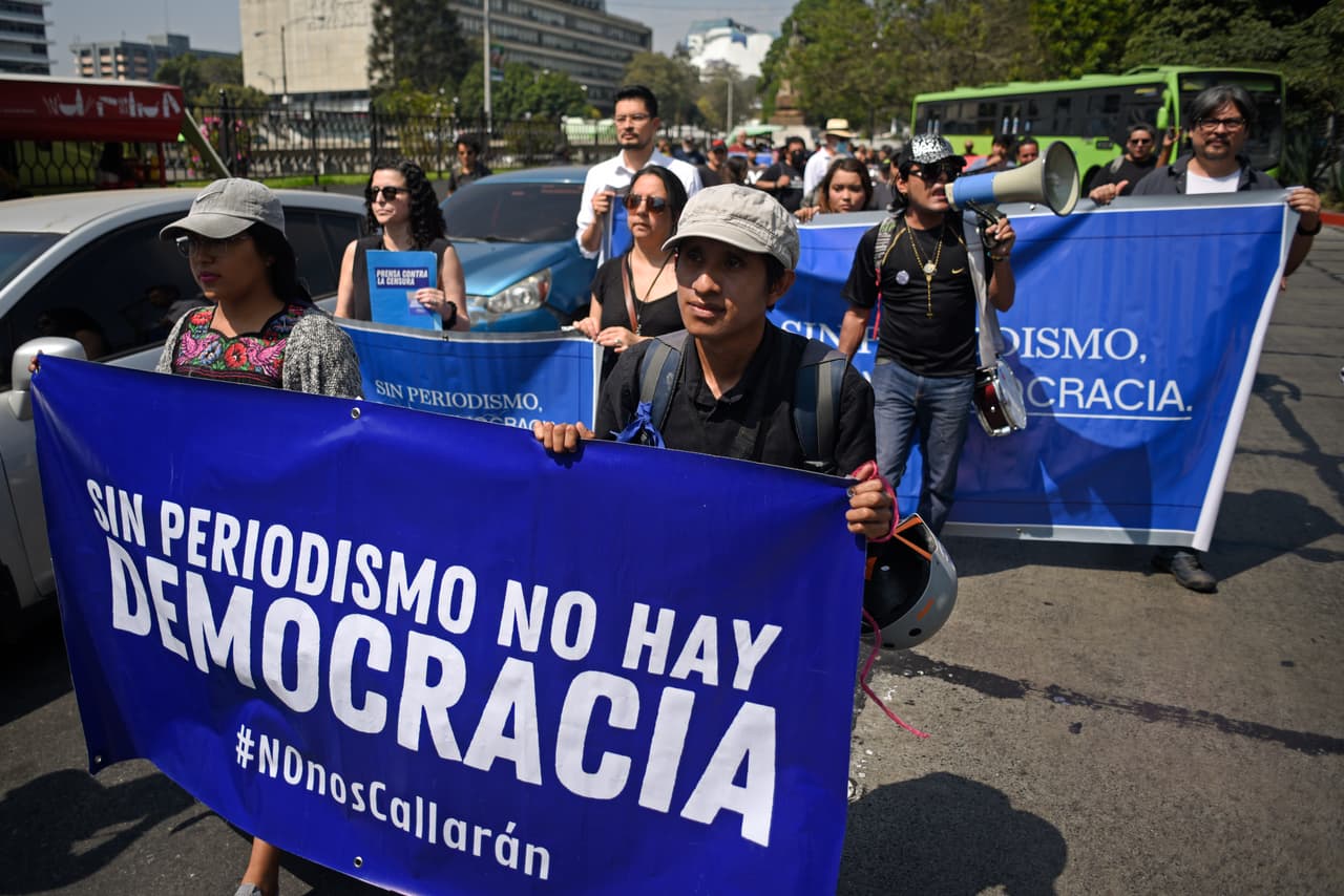 Guatemala enfila contra periodistas de El Periódico, movida sin precedentes contra un medio crítico del gobierno