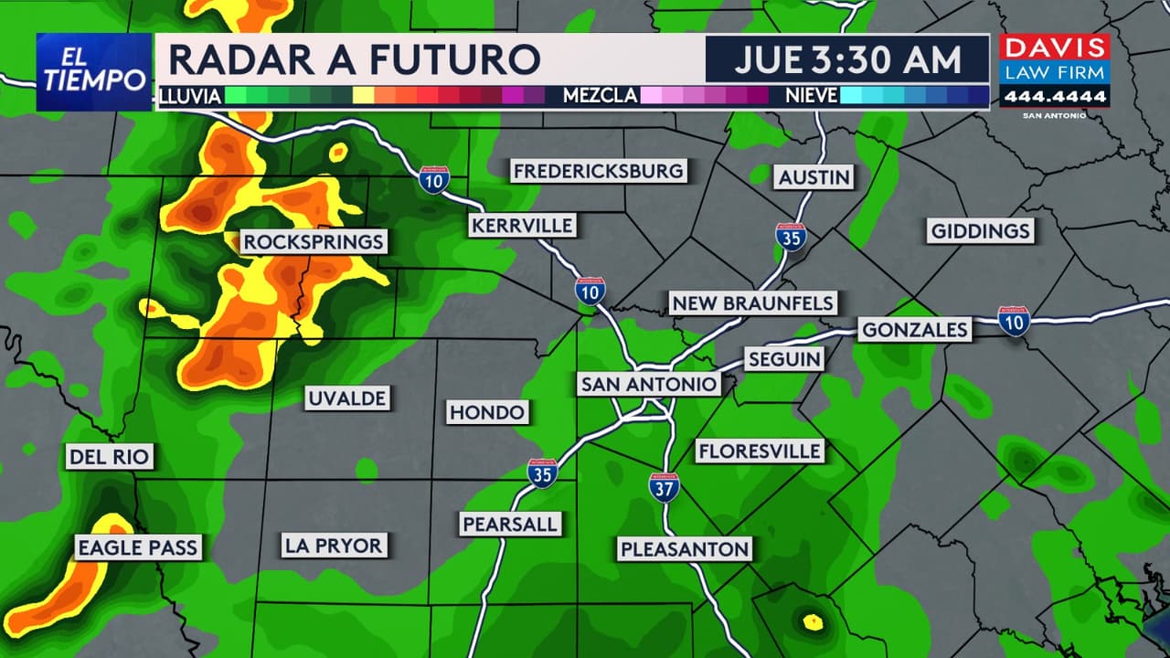 Las condiciones de
<b><a href="https://www.univision.com/local/san-antonio-kwex/riesgo-tiempo-severo-centro-texas-tormentas-san-antonio-austin-texas-fotos">tiempo severo continúan en el pronóstico para el centro de Texas</a></b> y los modelos meteorológicos mantienen la posibilidad de tormentas fuertes durante la madrugada de este jueves. De acuerdo con el radar a futuro, la actividad comenzaría alrededor de las
<b>3:00 de la mañana</b> en sectores de la frontera y Hill Country, con núcleos de lluvia intensa acercándose a áreas como Rocksprings y Uvalde.