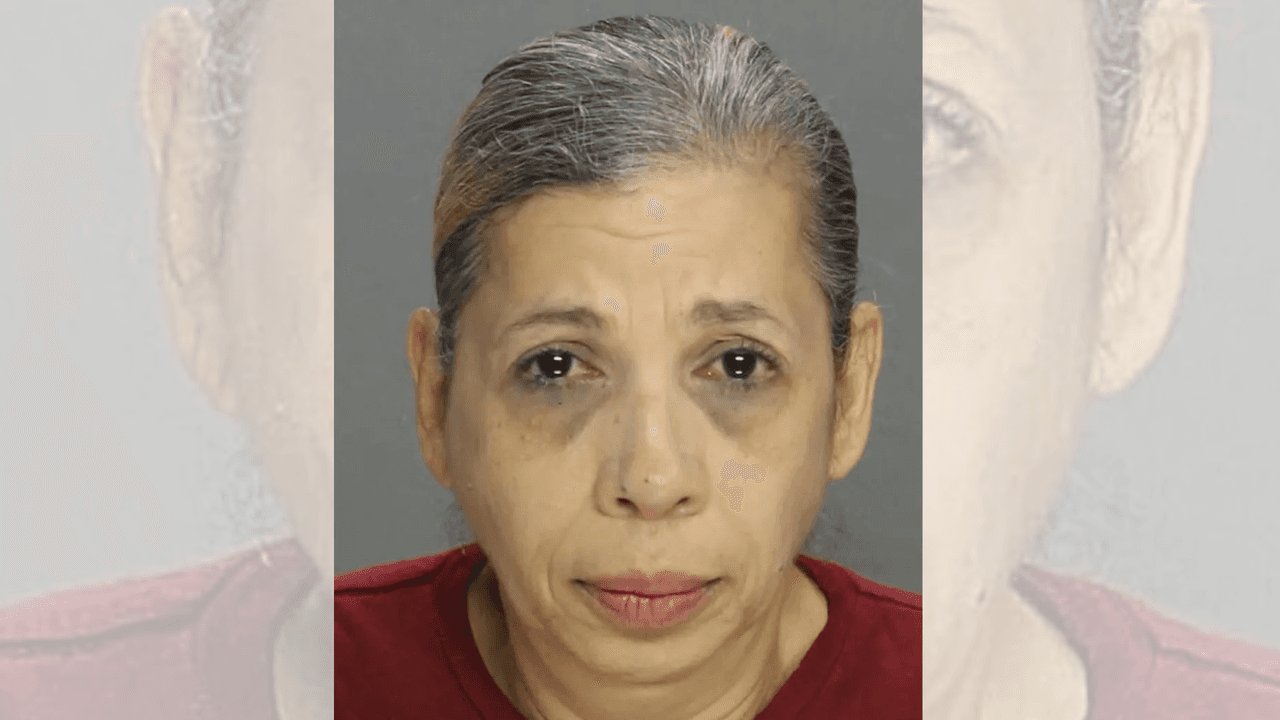 Arrestan a sospechosa de asesinar a niño de 2 años hace décadas: era la novia del padre