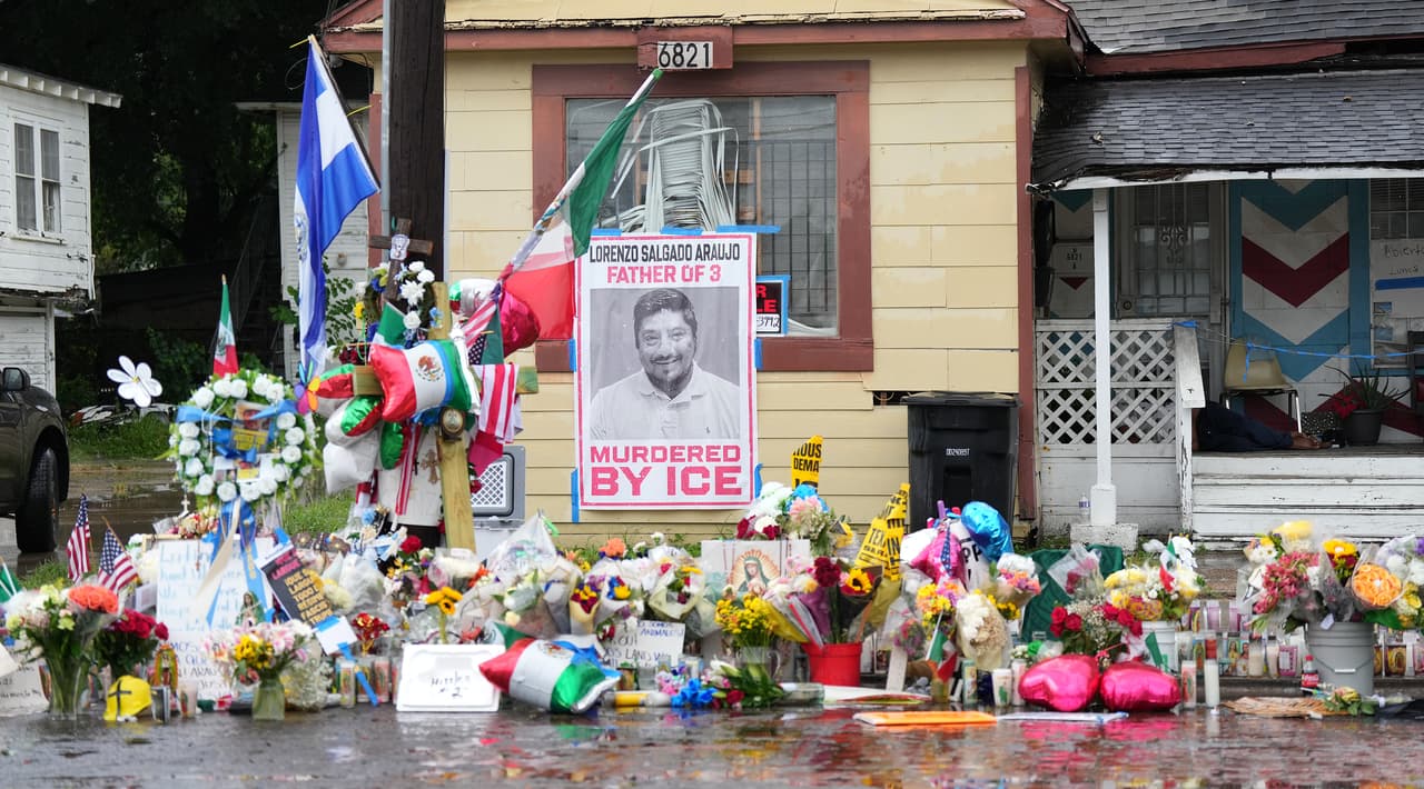 Un juez federal frena la deportación de testigo clave en la muerte del mexicano Lorenzo Salgado en Texas