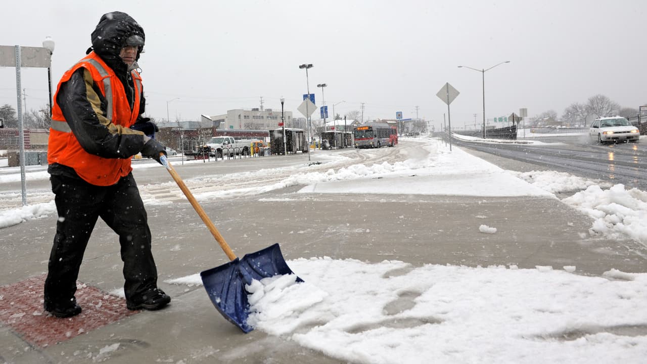 DMV espera lluvia, nieve y bajas temperaturas; así puede prepararse
