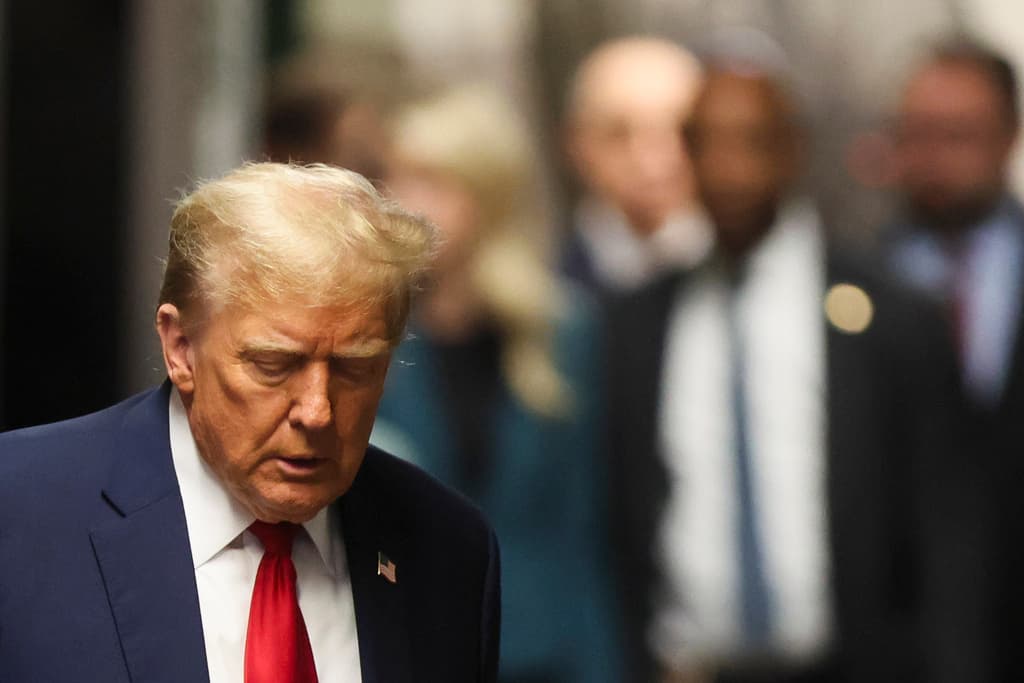 Juicio a Trump: una tensa audiencia, una multa en suspenso y el testimonio sobre "atrapar y matar" historias negativas del expresidente