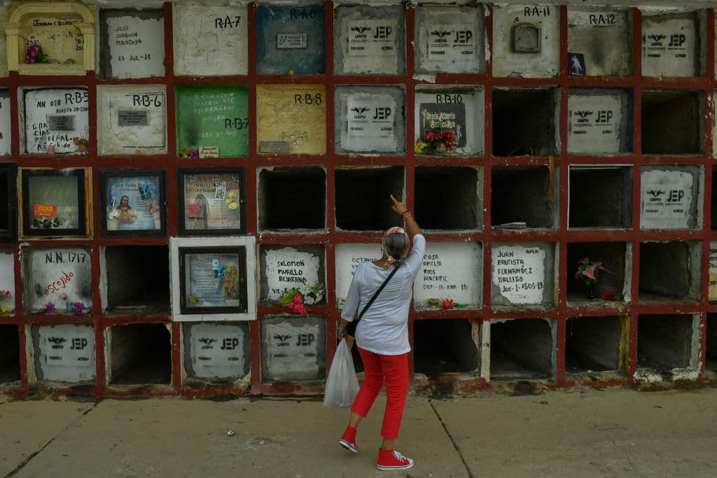 Más de 450,000 muertos: informe final de la Comisión de la Verdad revela el saldo devastador del conflicto armado en Colombia