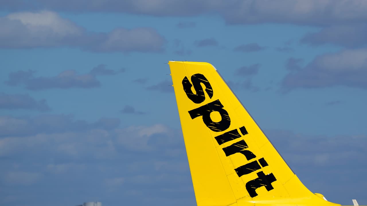 Cierre de aerolínea Spirit deja a un pequeño pueblo de Pensilvania sin vuelos