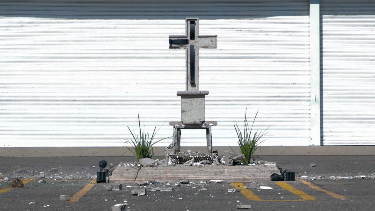 Batalla entre ‘Los Chapitos’ y ‘La Mayiza’ llega a los muertos: vandalizan monumento funerario de Édgar Guzmán
