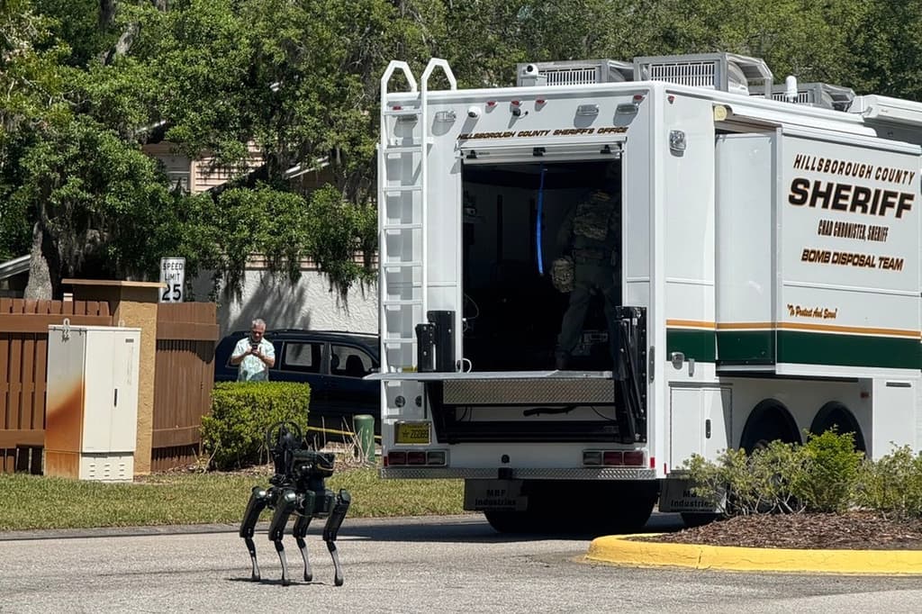 Hallan muerto a estudiante de USF en Tampa; su pareja sigue desaparecida