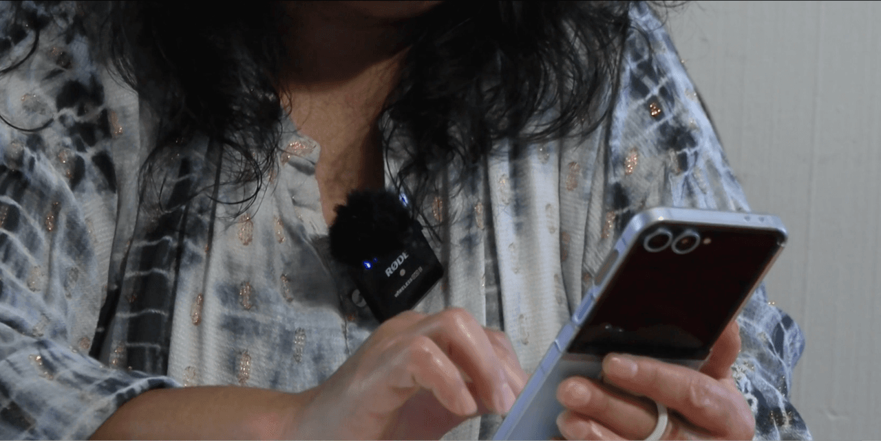“Me llamaba tres veces al día. Me decía que mi caso era urgente y que tenía prioridad”, cuenta María.