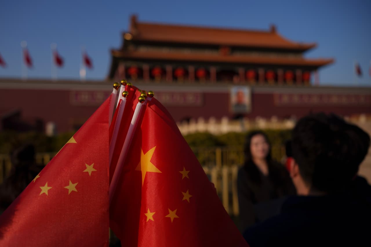 Chinos usaban a exmilitares de EEUU para obtener Green Card: Así hacían fraude matrimonial