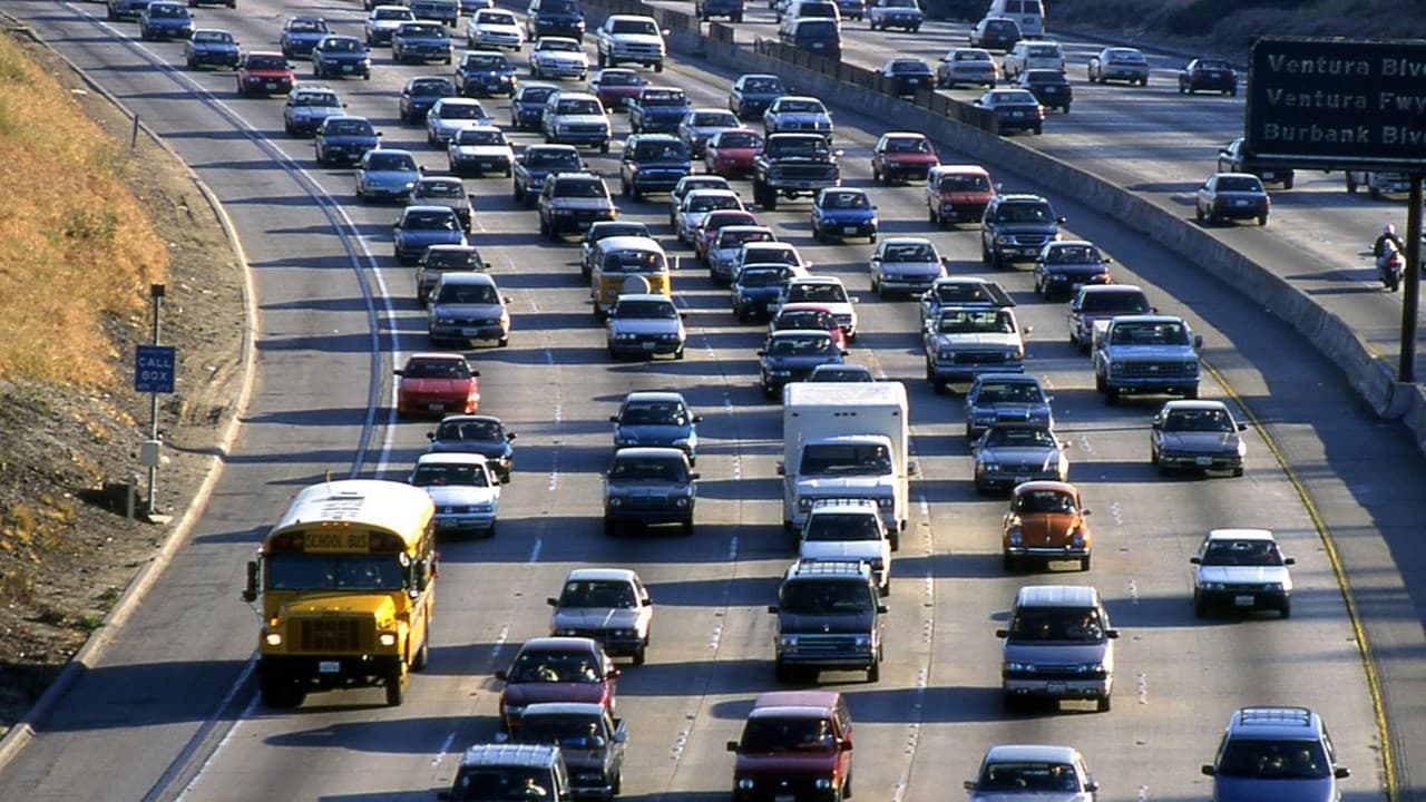 45 millones de estadounidenses viajarán el fin de semana del Memorial Day a pesar del aumento en los precios de la gasolina