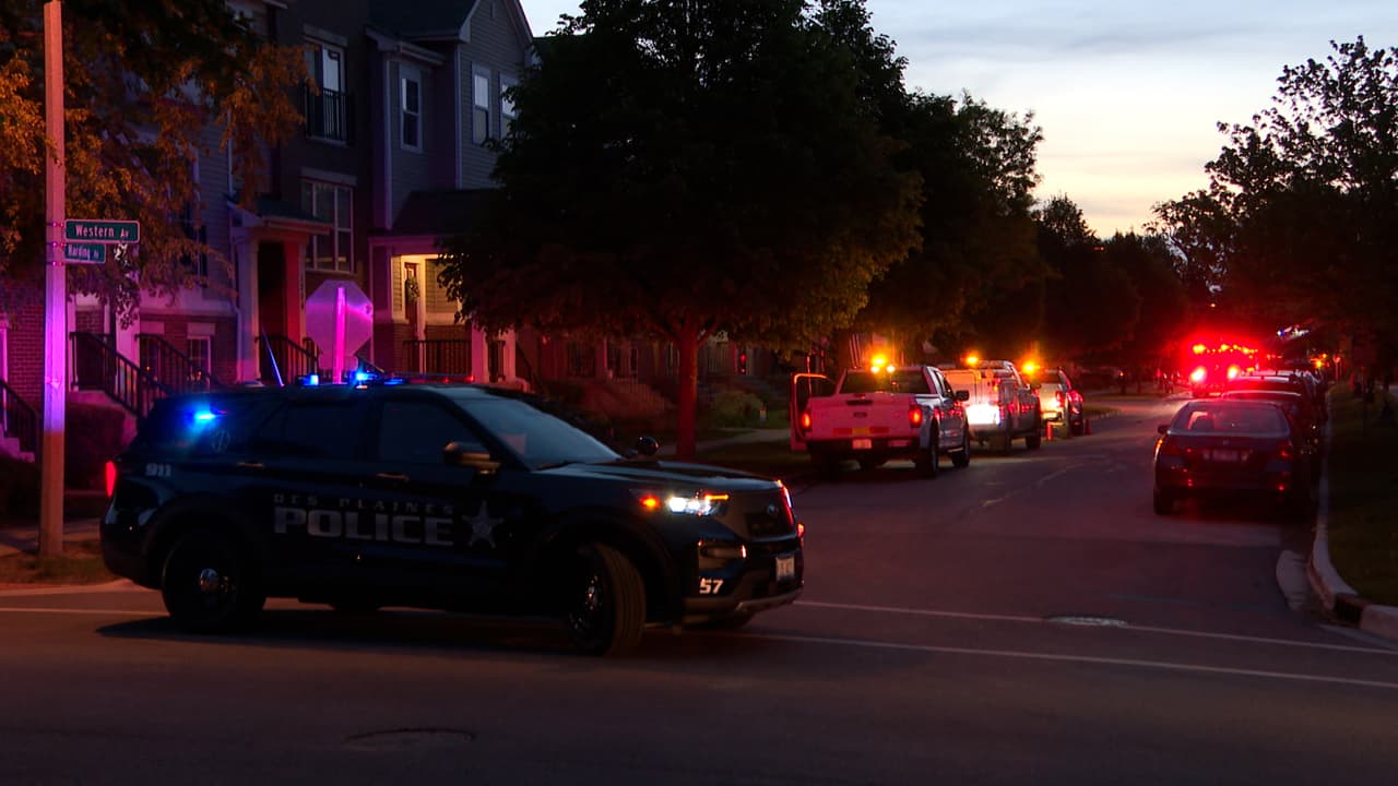 De acuerdo con el reporte oficial del Departamento de Bomberos,
<b>el siniestro se originó a las 12:56 de la madrugada </b>tras una explosión reportada en la calle Harding.
<br>