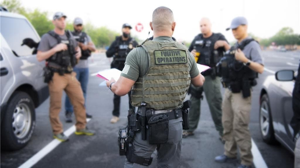 "Si tocan a mi puerta, les disparo": un hombre amenaza a la policía de Nueva York con atacar a agentes de ICE
