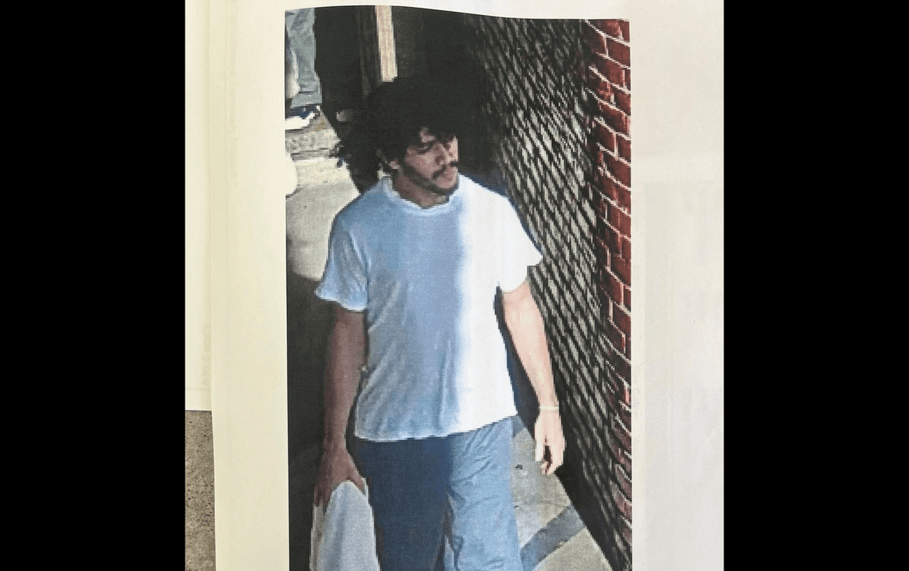 Un hombre condenado por matar a su novia enfrente de sus hijos se fuga de prisión