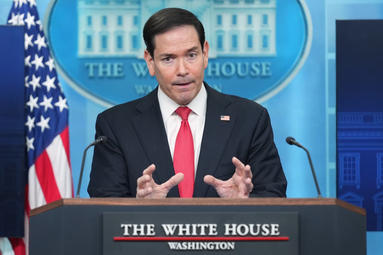 Marco Rubio busca apoyo del papa León XIV para enviar más ayuda humanitaria a Cuba