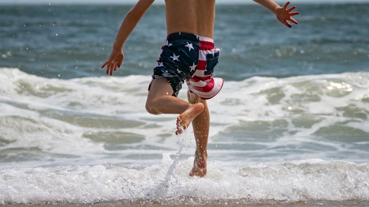 Playas de Nueva York y costa este bajo alerta debido a bacterias fecales