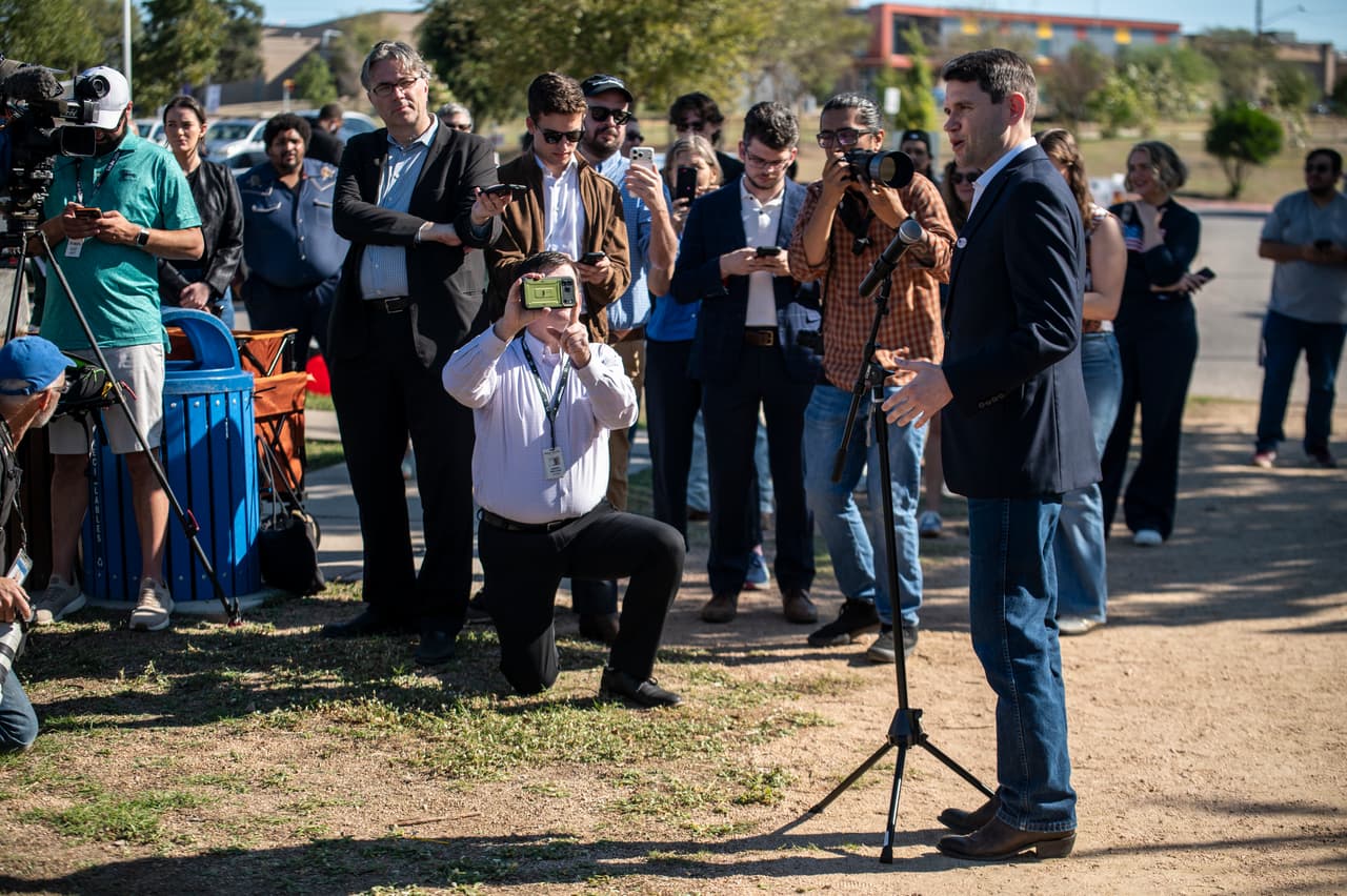 Según el Texas Tribune, la campaña de Talarico ha reunido más de 134 millones de dólares y apenas ha gastado 114 desde que comenzó.