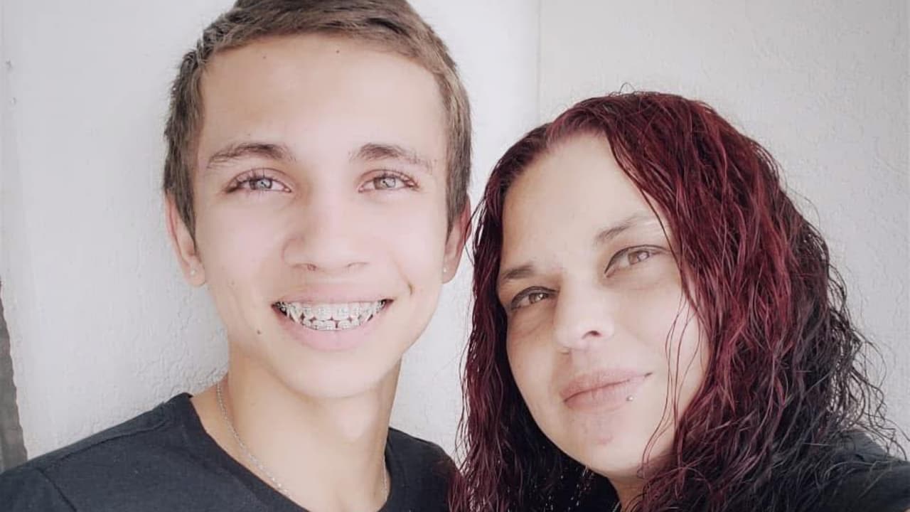 Joven hispano publica emotivo mensaje por Día de Madres antes de morir en accidente de motocicleta
