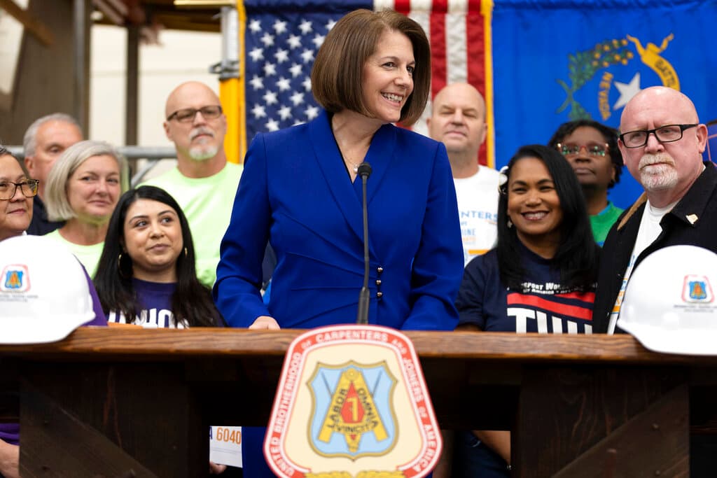 Analysis: Democrats continue to dominate the Hispanic vote, despite Republican gains in Florida