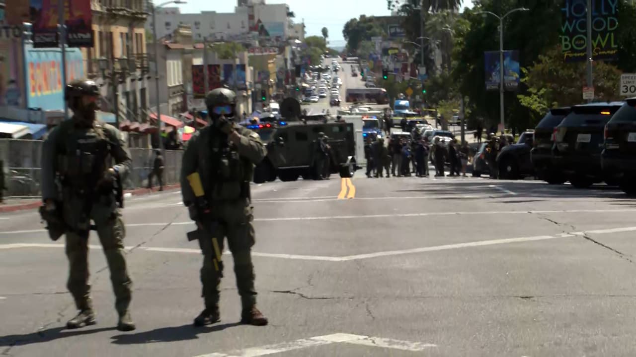 Una operación federal para desmantelar un
<b>mercado abierto de drogas en el parque MacArthur,</b> al oeste del centro de Los Ángeles, dejó 18 personas arrestadas por presunto tráfico de drogas, informaron este miércoles autoridades del Departamento de Justicia de Estados Unidos.