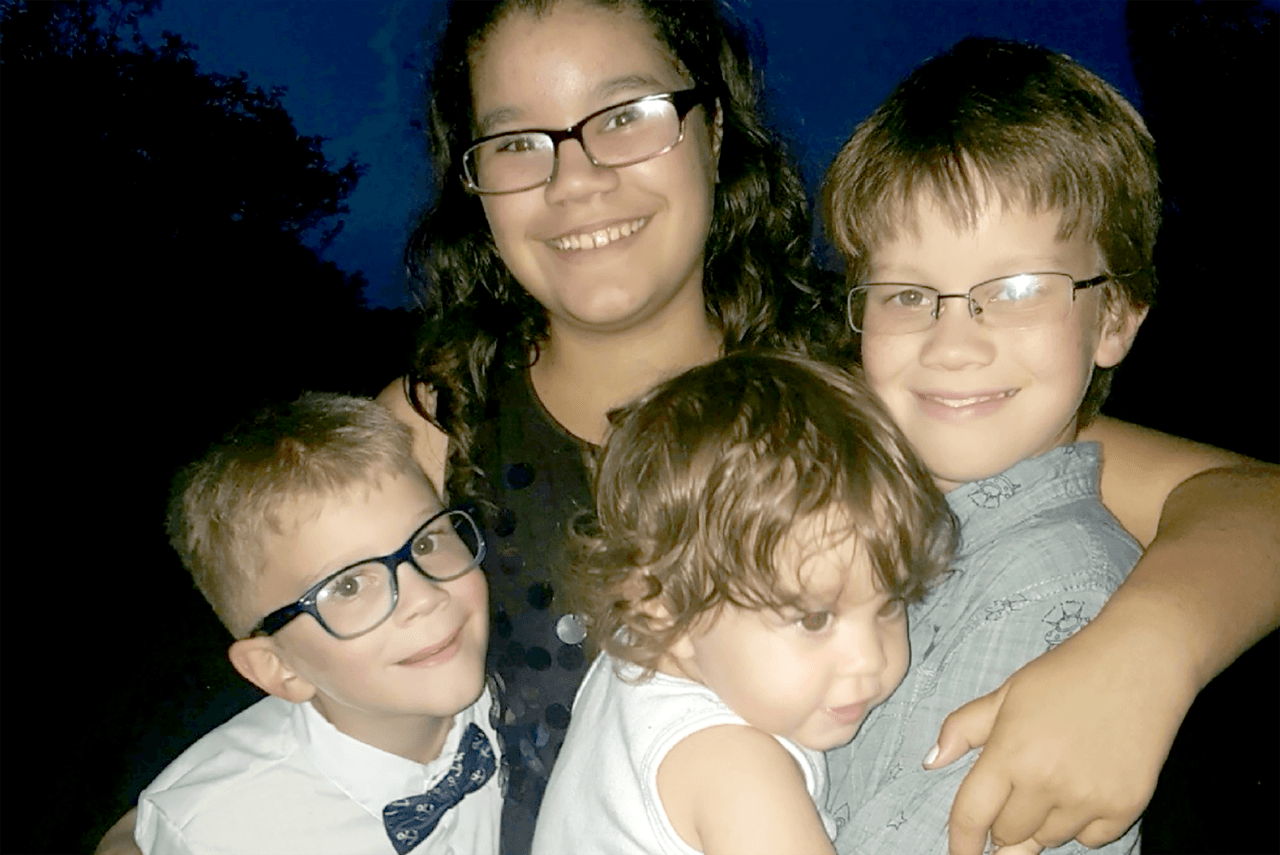 <b>Iraya, de 12 años, Lillia, de 10, Aidan, de 6 y Dove, de un 1 año.</b> Estos cuatro niños fueron encontrados muertos en junio de 2018 en un apartamento del segundo piso en el conjunto Westbrook Apartments, en Orlando. El padre de dos de ellos, Gary Wayne Lindsey, se había atrincherado durante 21 horas en la vivienda con los niños y, después de asesinarlos, se quitó la vida, informó la policía.