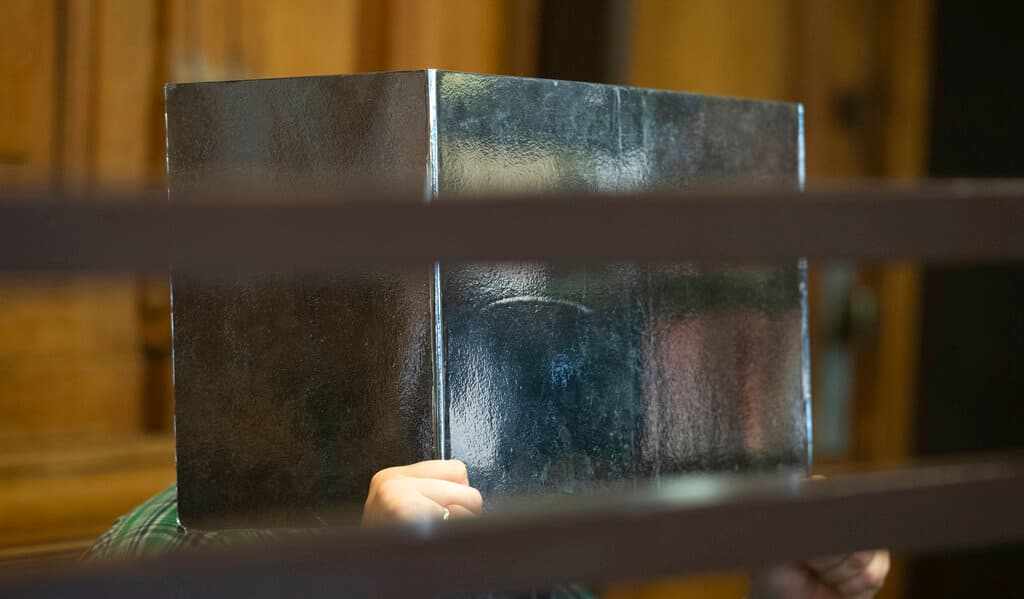 Tribunal inicia juicio a un maestro que es acusado de canibalismo