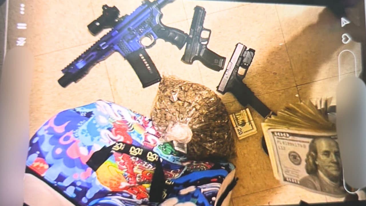 Cuatro adolescentes y un adulto fueron arrestados tras un operativo que desmanteló una banda de adolescentes que operaban en varias zonas del Centro de Texas.