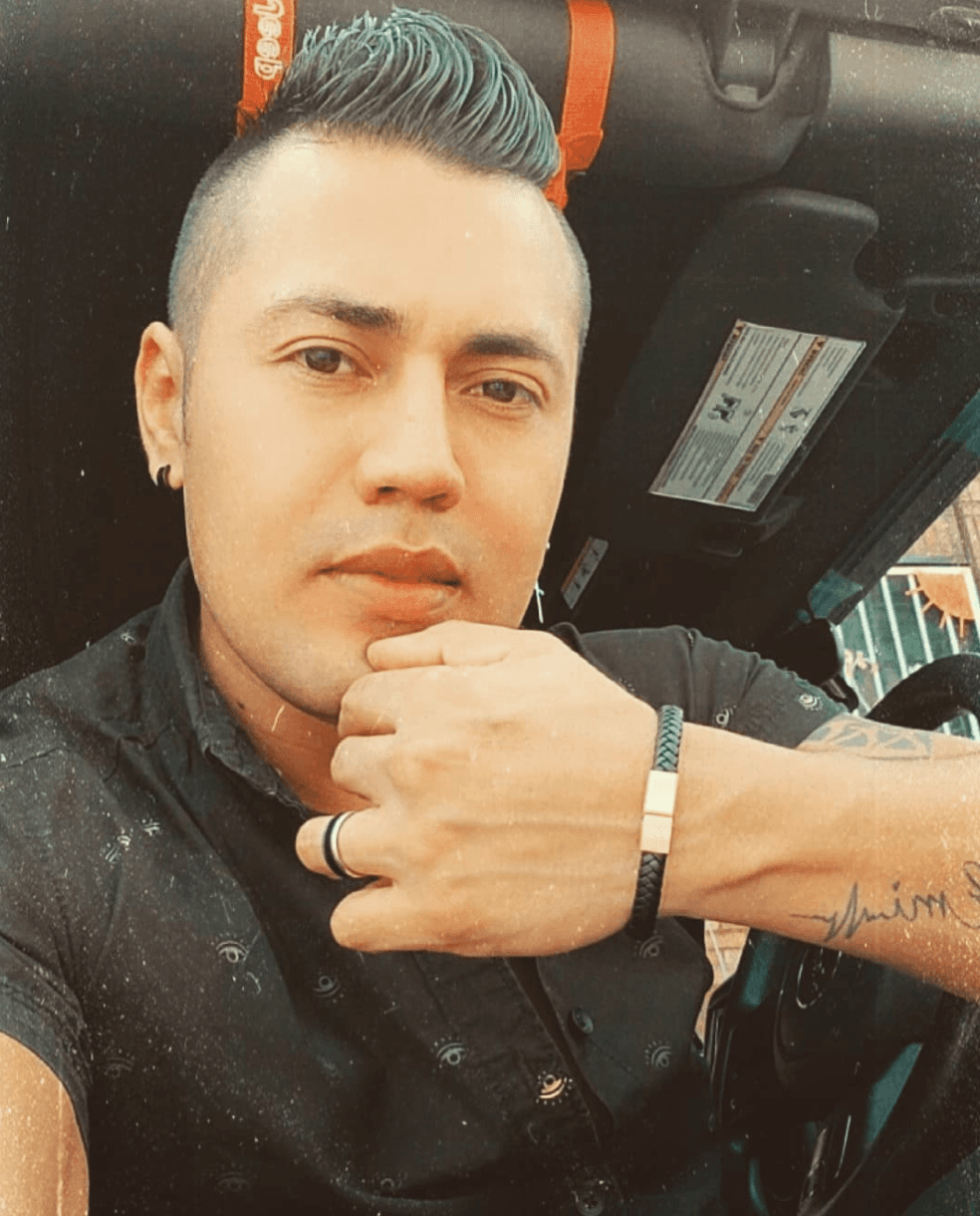 <b>“También me preocupaba mucho que no tenía papeles</b>. Miraba a la policía y yo salía corriendo con mi bulto de tamales para que no me cogieran porque pensaba que me podían deportar”.