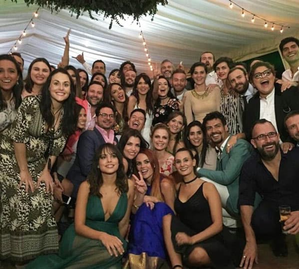 Zuria Vega también asistió a la boda de su amiga.