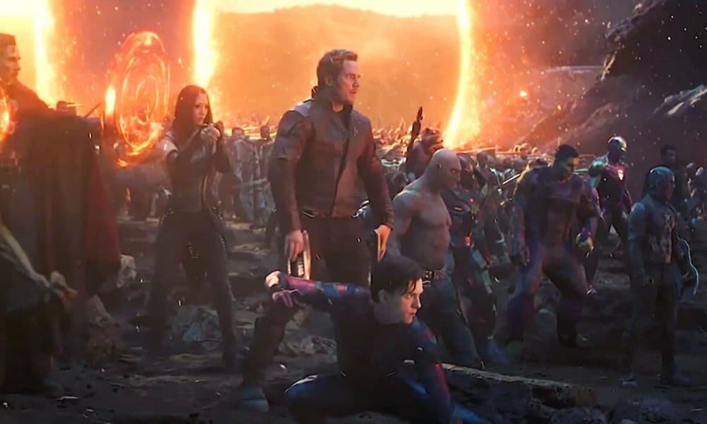 En sus tres horas (181 minutos) mostró algunas de las escenas más épicas, al reunir a un gran número de Avengers para la batalla final contra Thanos y así ponerle fin a su reinado de terror.