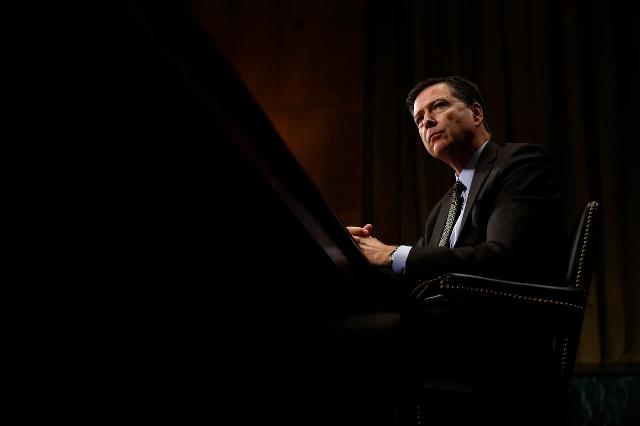 Exdirector del FBI James Comey imputado de nuevo por presunta amenaza contra Donald Trump