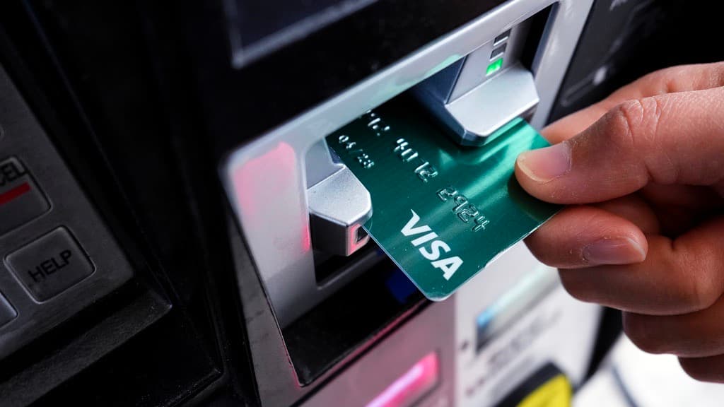 Lo que le depara el año 2025 al consumidor estadounidense en materia de tasas de interés e inflación