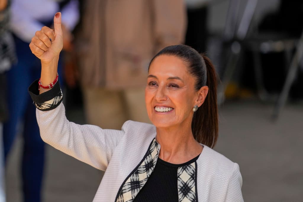 Qué es el "Plan C" de AMLO, el paquete de reformas que Sheinbaum apoya y que según críticos pone en peligro la democracia