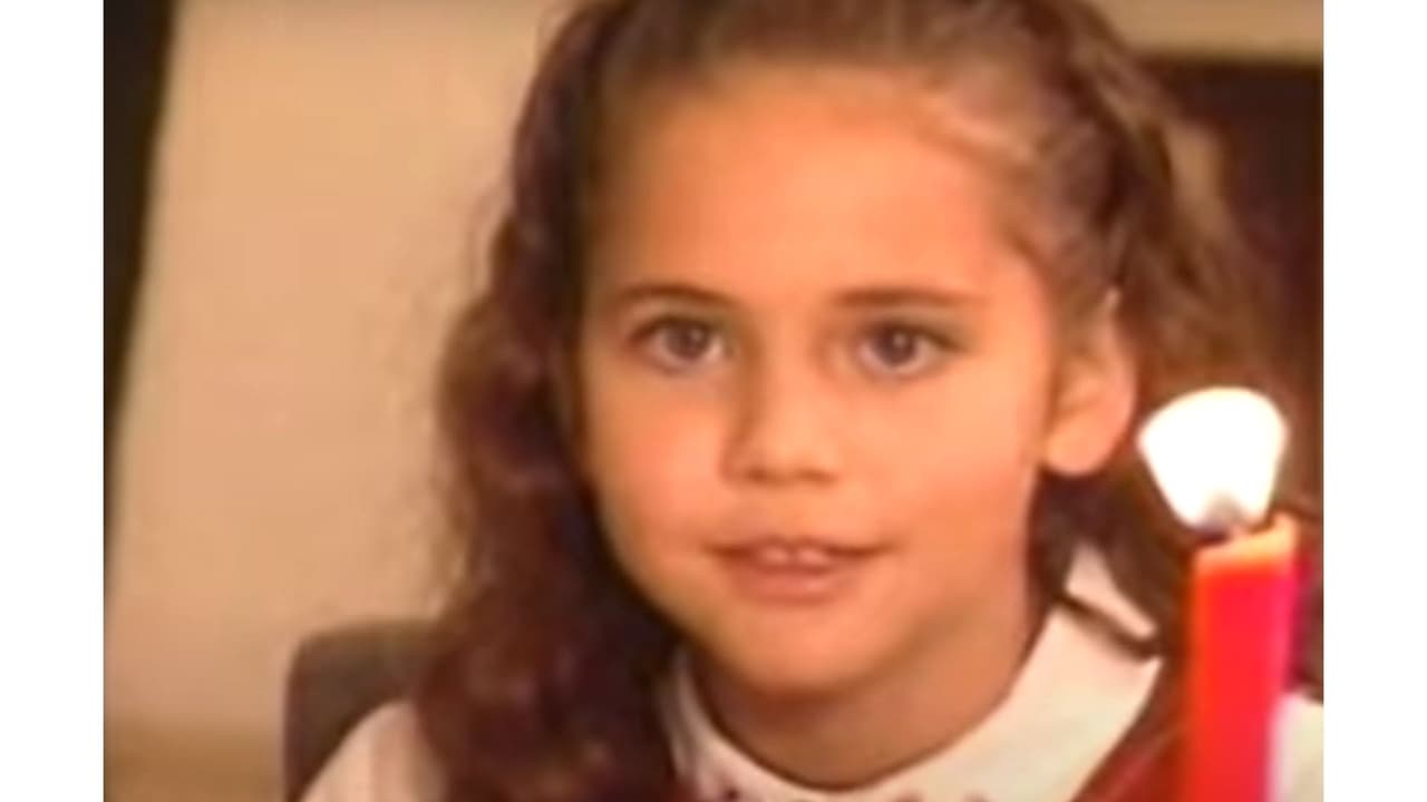 Contrario a lo que algunos intérpretes piensan de la producción, Tessa Ía, quien encarnó a Loli (hermana de Miguel Arango), comentó que este fue su primer encuentro con la actuación y le gustó.