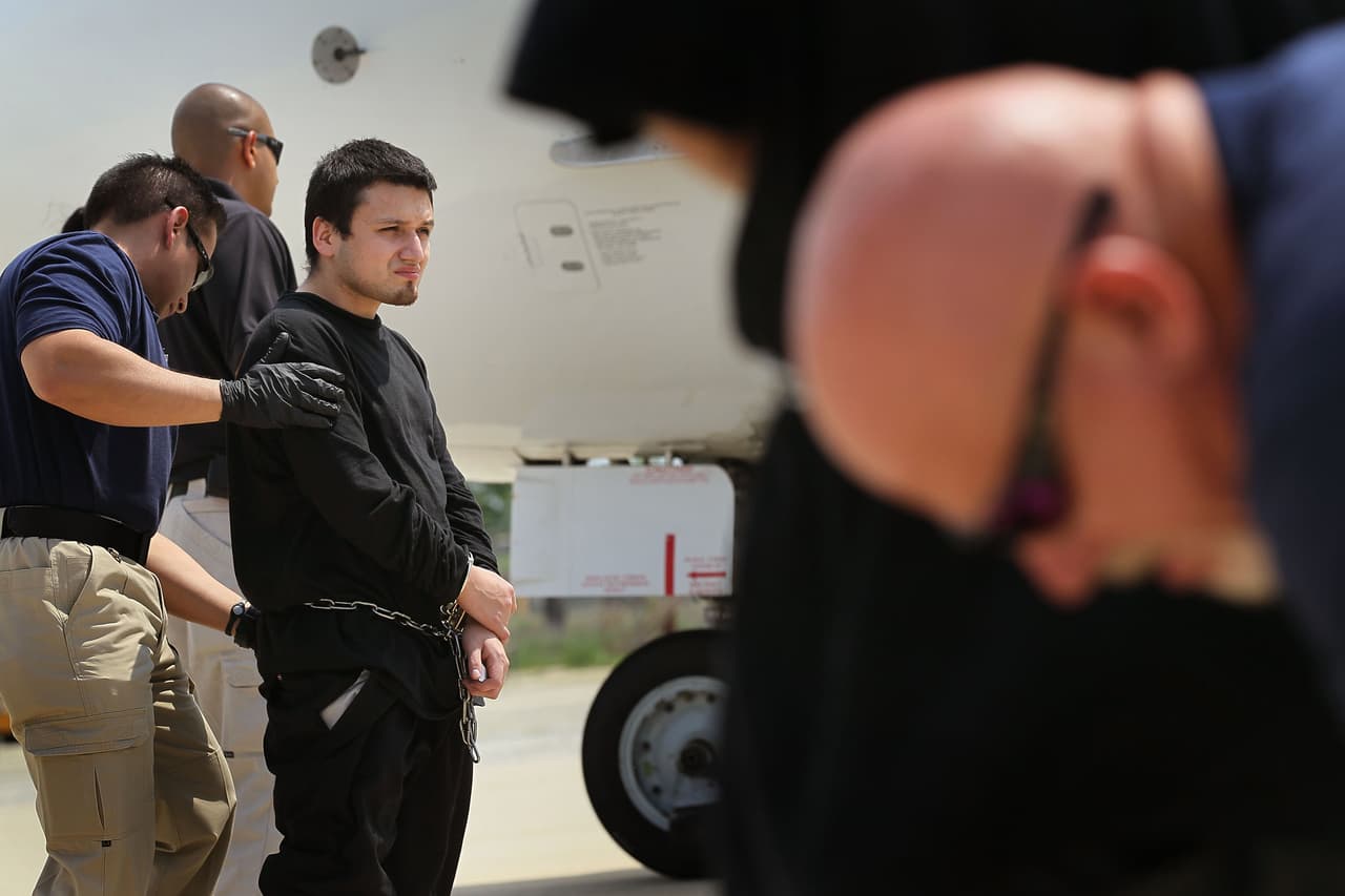 Deportaciones masivas: Homan anuncia miles de agentes nuevos de ICE para cumplir la promesa de Trump