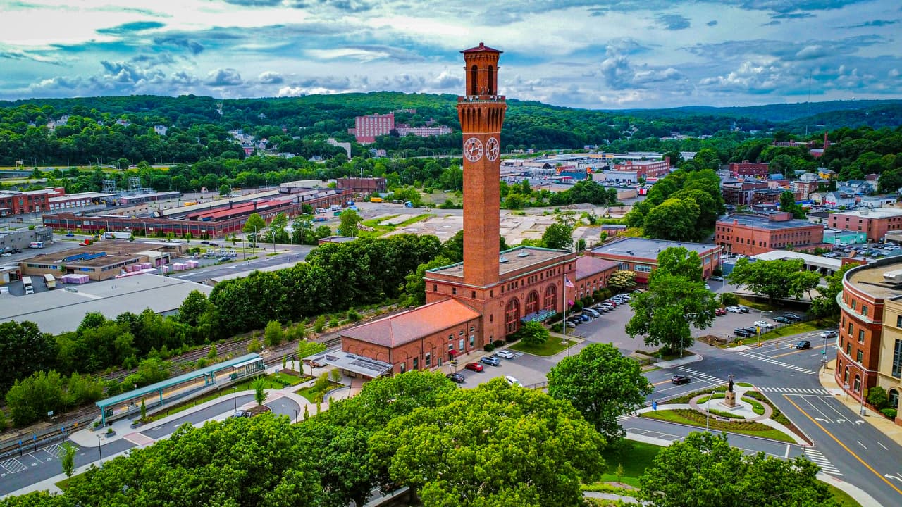 <h3 class="cms-H3-H3">5. Connecticut</h3>
<br>
<br>De acuerdo con un comunicado del gobierno de Connecticut, difundido en junio de este año, el salario mínimo en este estado incrementará de $14 a $15 la hora.
<br>
