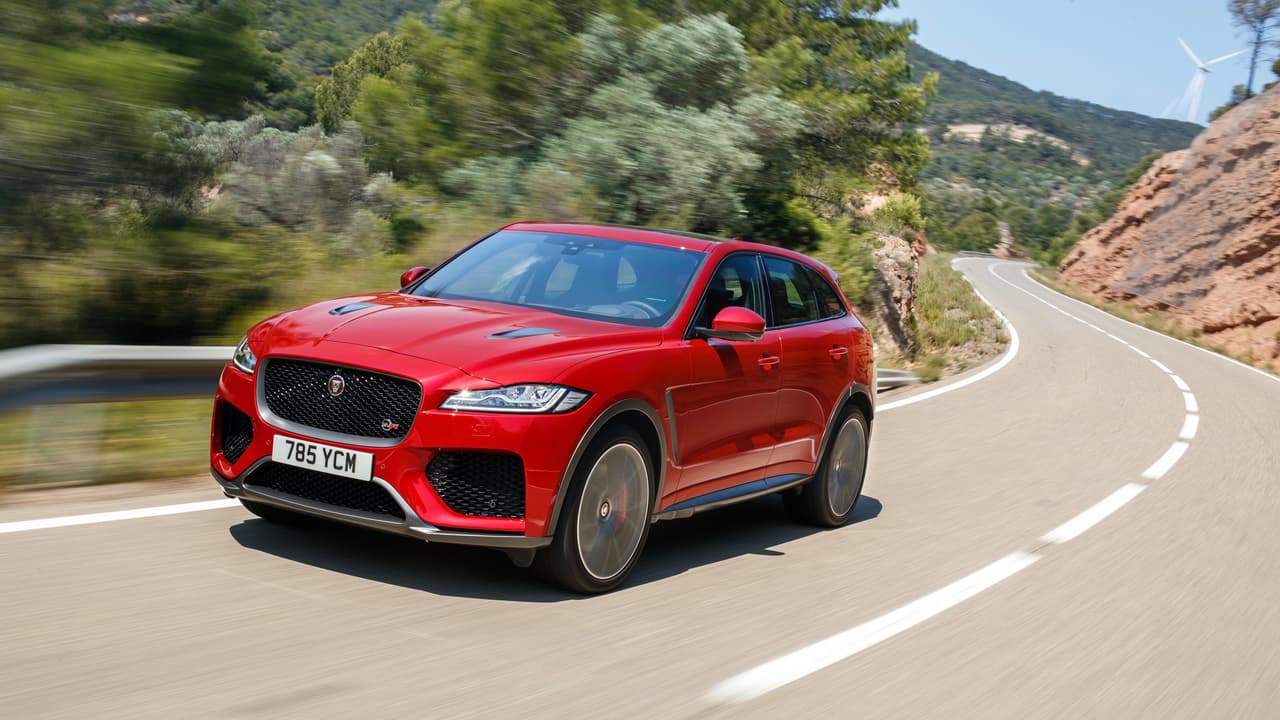 Probamos la nueva Jaguar F-Pace SVR 2020 y nos mostró que a veces prestigio significa potencia y velocidad