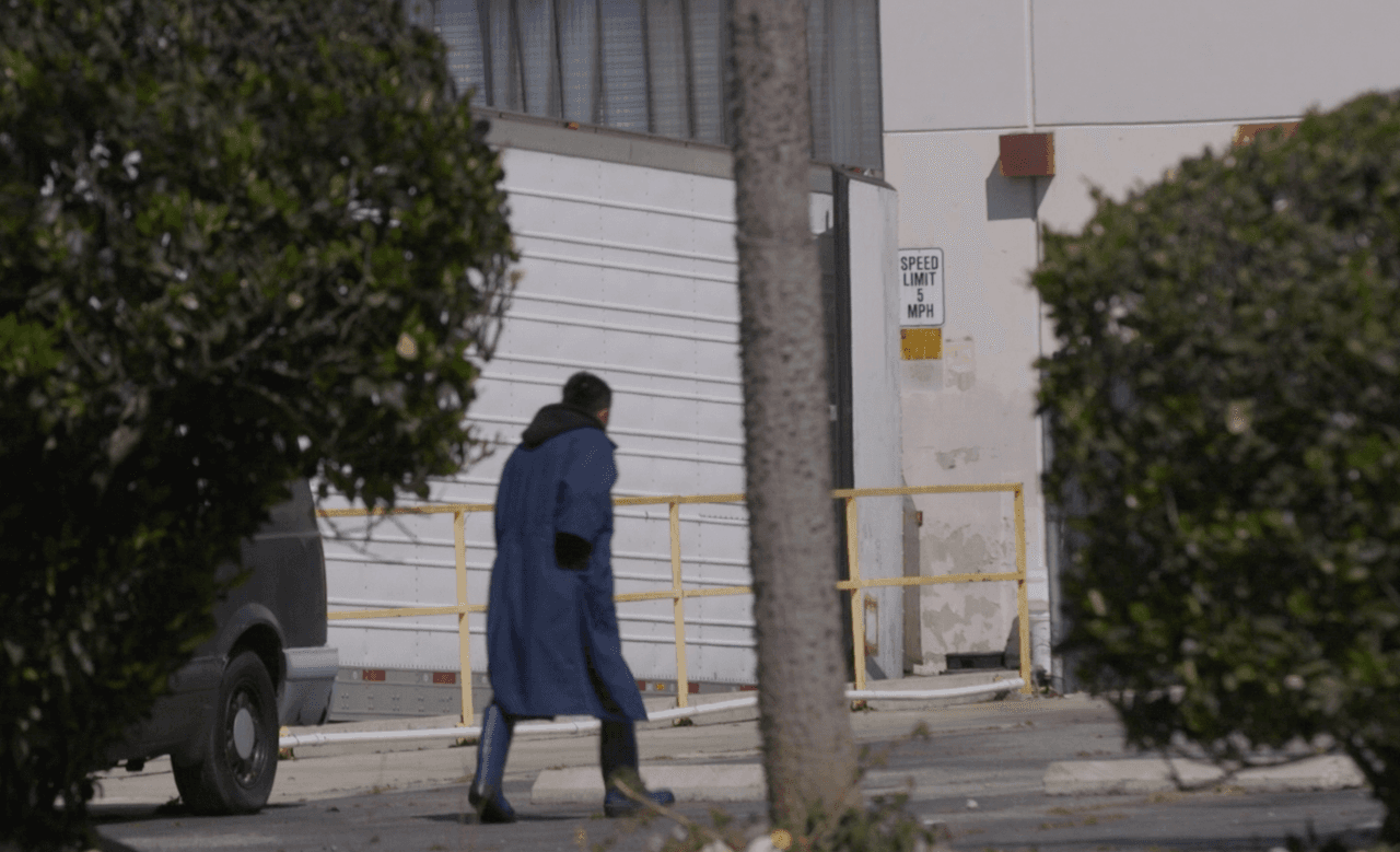 El indignante caso de las pollerías de California que usaban a menores migrantes para deshuesar