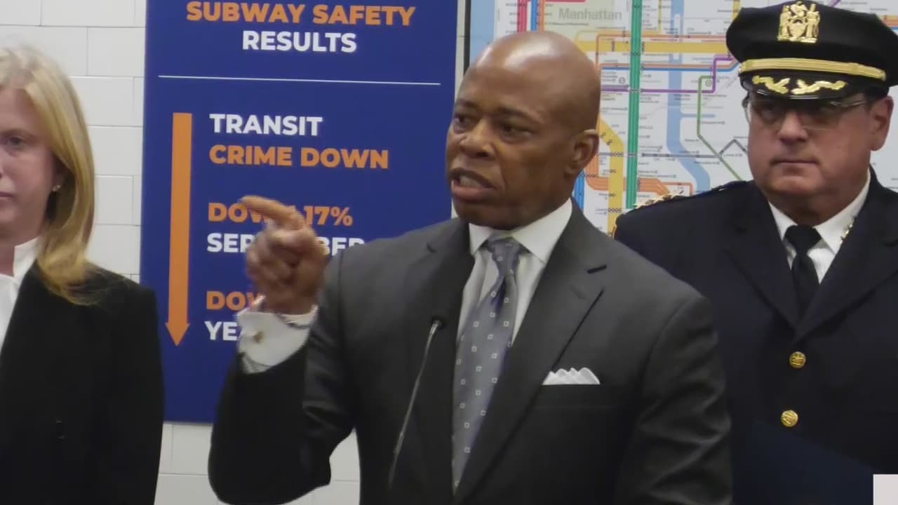 “Eres una persona enferma”: Eric Adams confronta a la prensa en una tensa conferencia