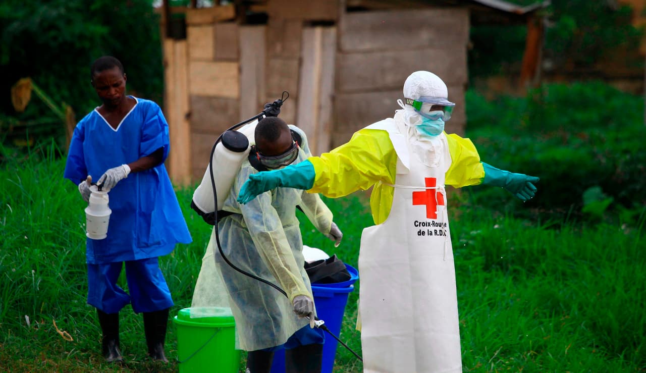 Brote de ébola en República del Congo deja al menos 88 muertos y se extiende hasta Uganda