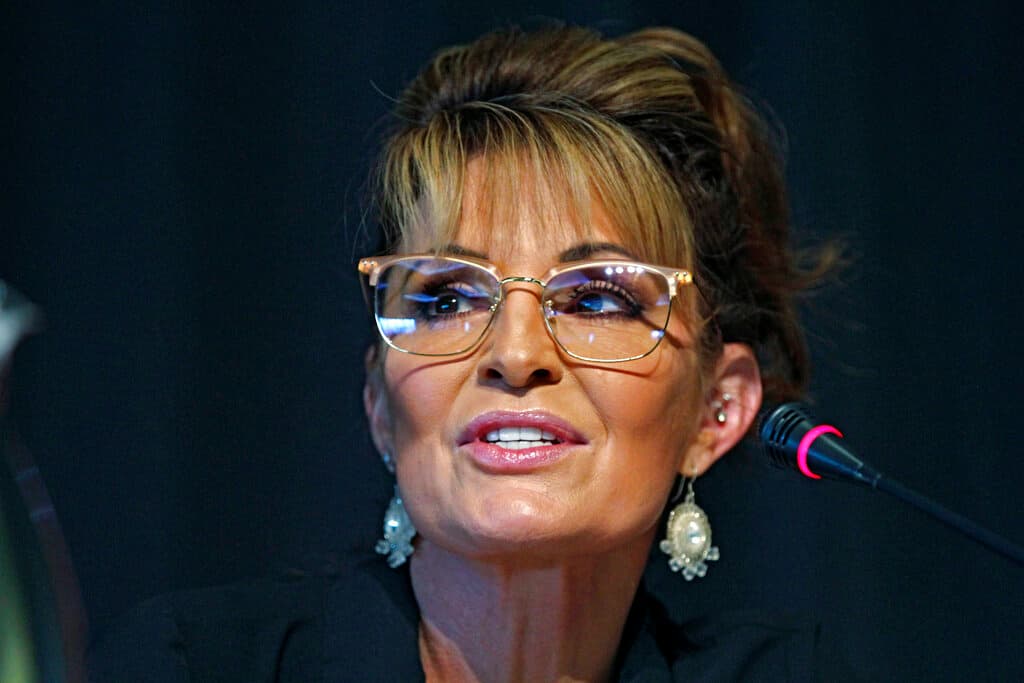 Sarah Palin pierde elecciones especiales de Alaska para la Cámara Baja; el escaño lo ocupará una demócrata